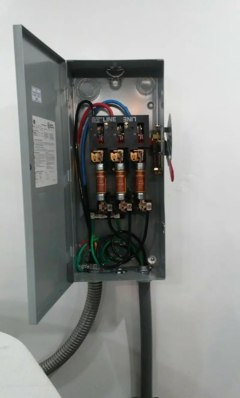 Three-phase disconnect switch installed for Smoke Detector Installation in Sterling